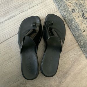 CLARKS Patent leather w/rubber sole. Size 7 1/2 M.  New